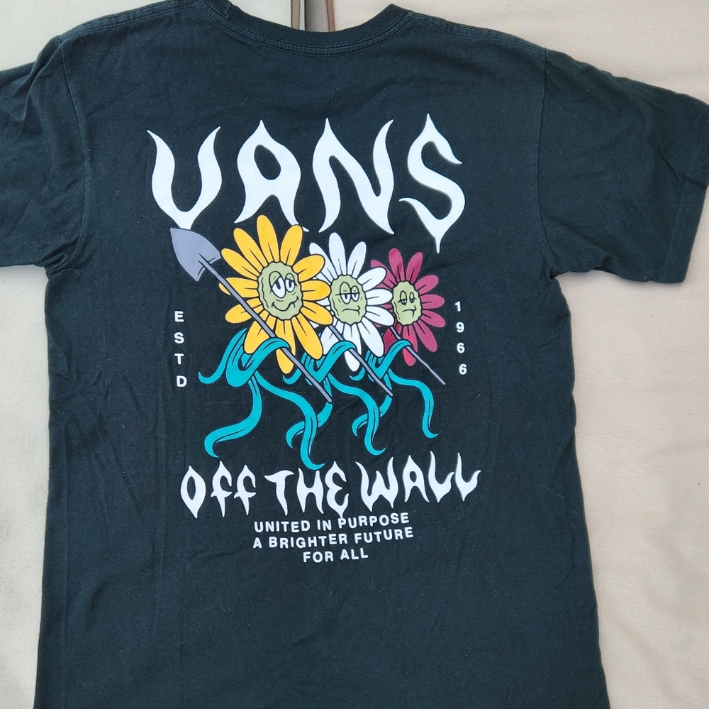 VANS Adult S Dark Green short sleeve Tshirt.